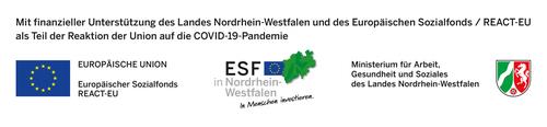 Auf einem weißen Banner sind die Logos der Europäischen Union, des ESF und der deutschen Regierung zu sehen, begleitet von einer Nachricht über die COVID-19-Pandemie.